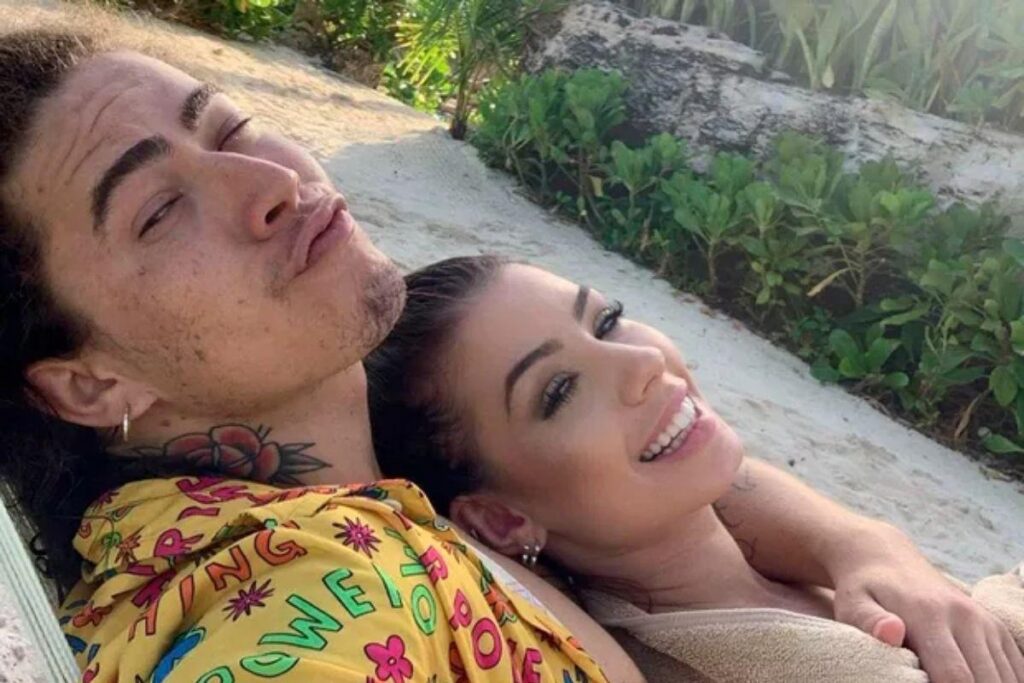 Whindersson e Maria Lina esperam pelo primeiro filho