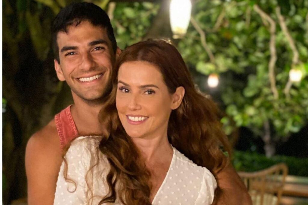 Deborah Secco comentou sobre a relação com a filha durante a pandemia