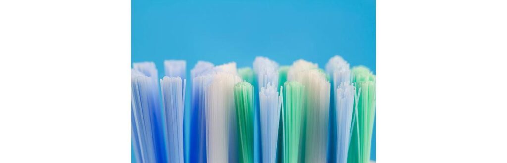 Veja como cuidar da saúde bucal do seu filho