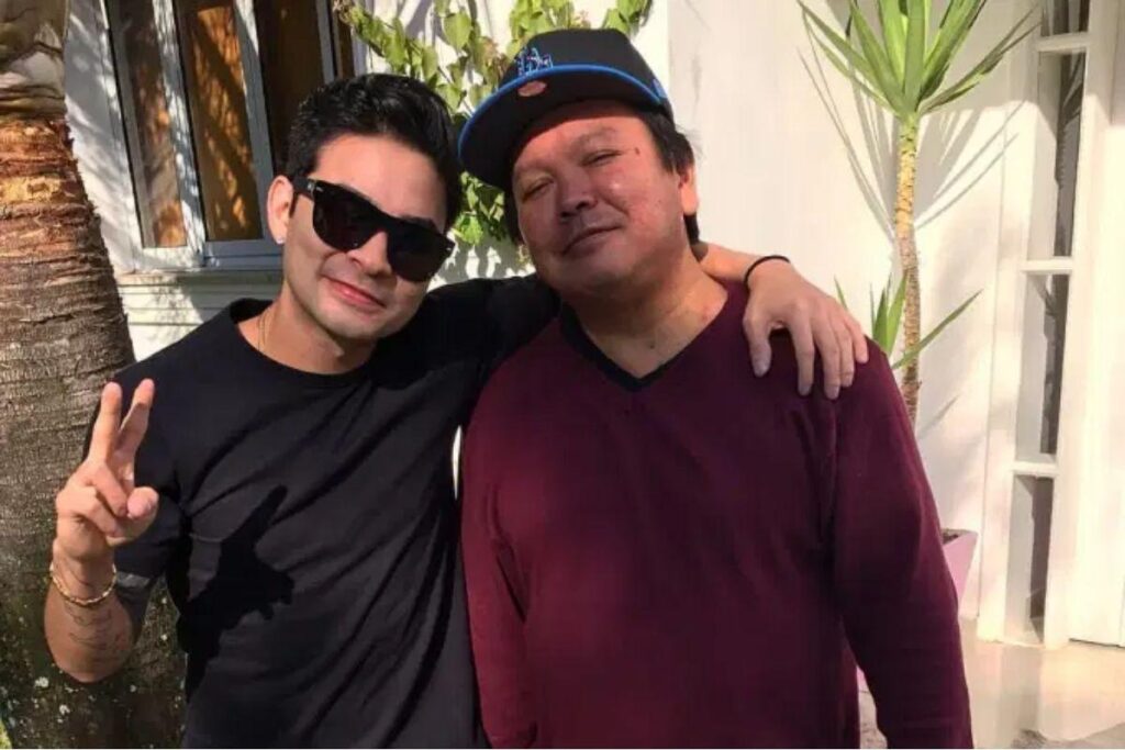 Após alta da mãe, Yudi pede orações pelo pai, que segue intubado com Covid-19