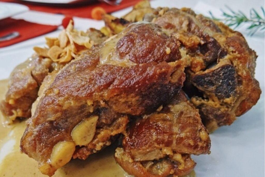 Ana Maria Braga ensina a fazer costelinha ao creme de alho