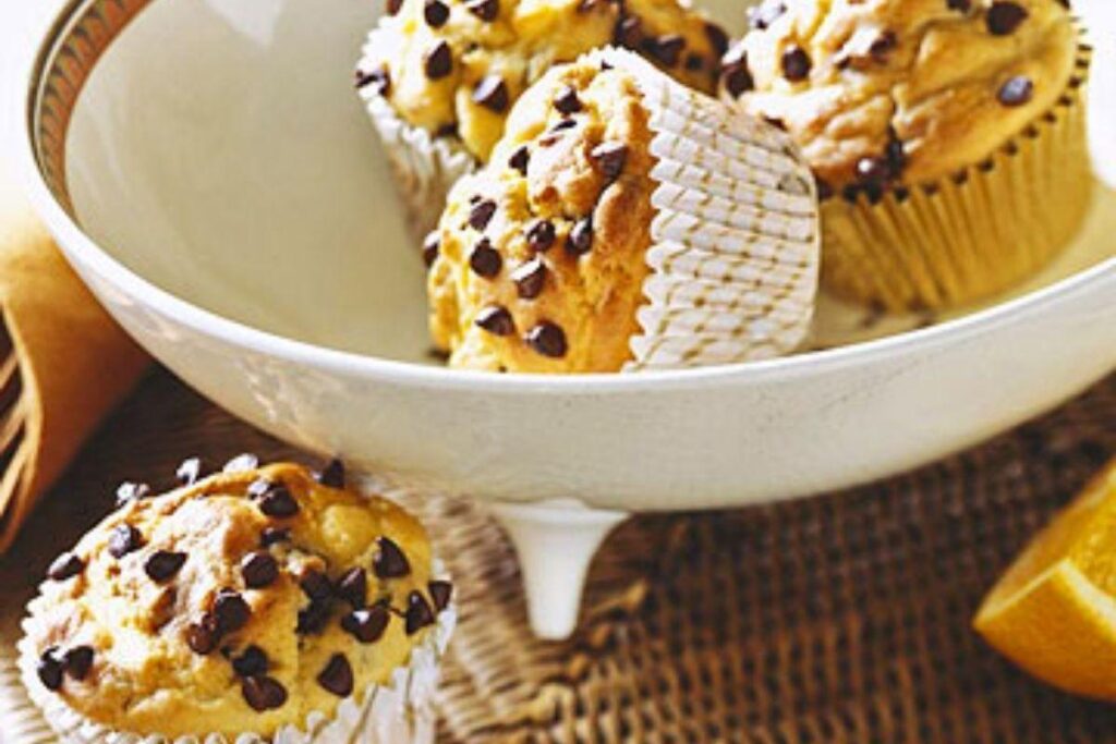 Receita de Muffin de laranja com chocolate para saborear em família