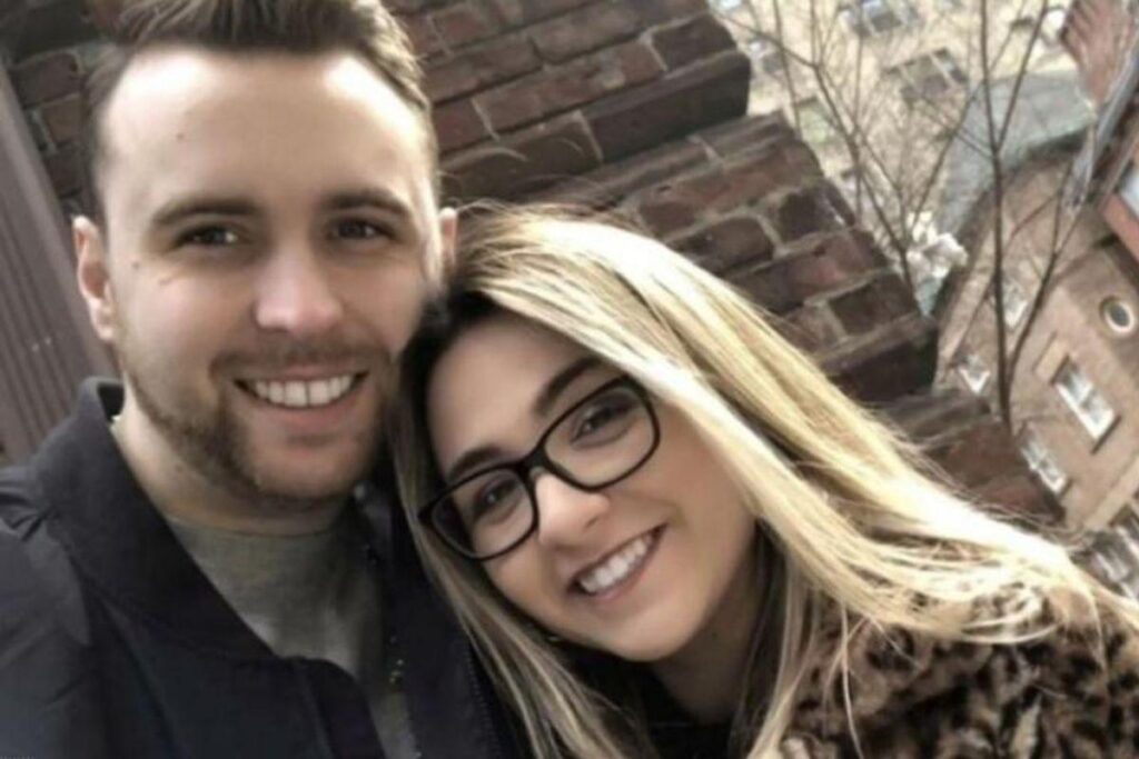 Os noivos nasceram um ao lado do outro em maternidade nos EUA