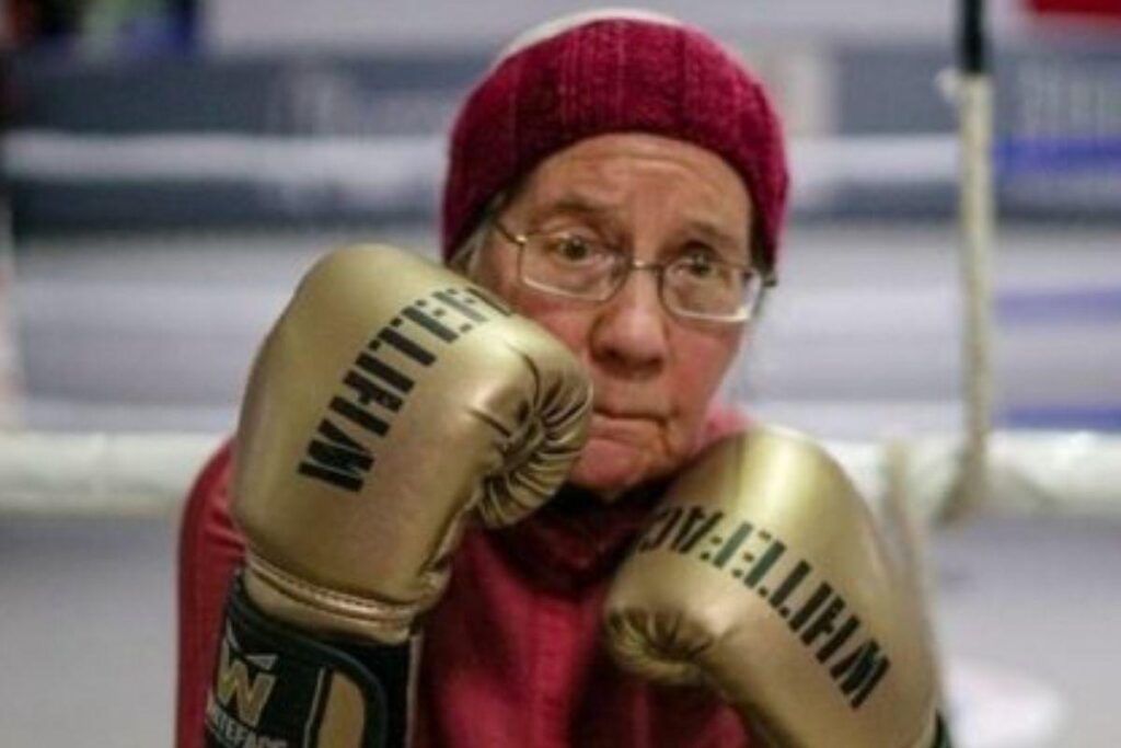 Nancy luta boxe para amenizar sintomas do Parkinson