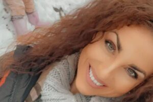 Mãe cria organização para lidar com a rotina e a filha