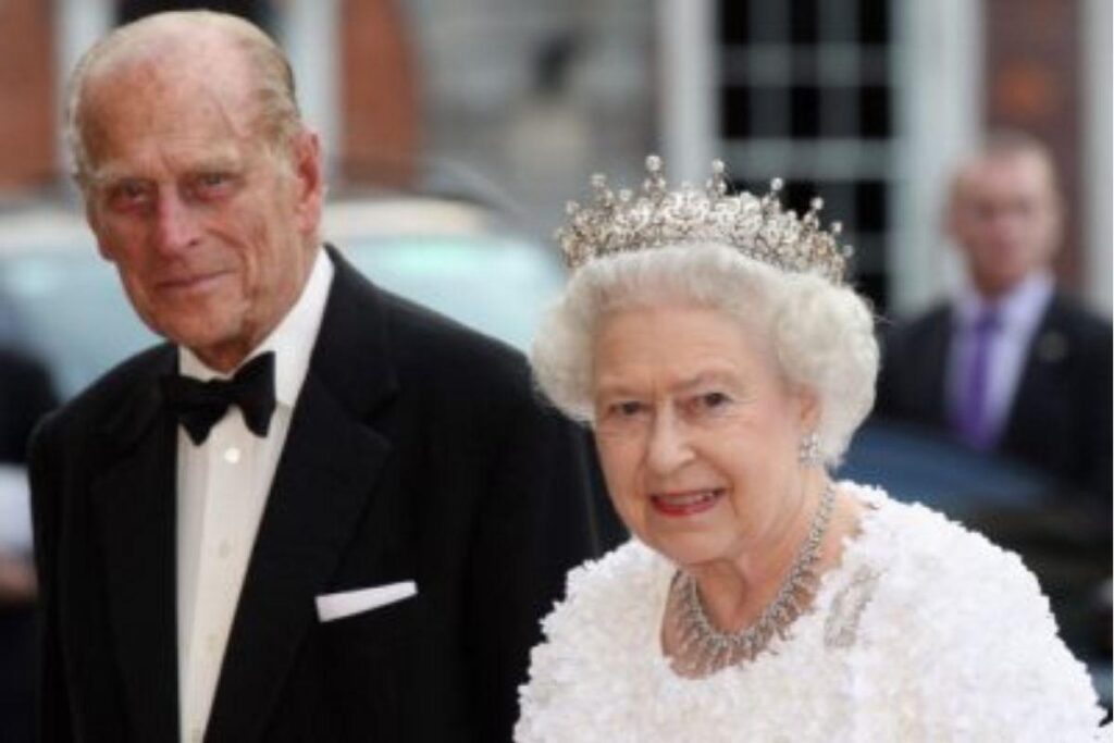 Príncipe Philip faleceu aos 99 anos e foi casado por 74 com a rainha Elizabeth II