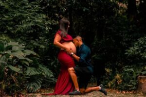 Bebê de mulher que passou por cesariana de emergência e morreu de Covid tem alta