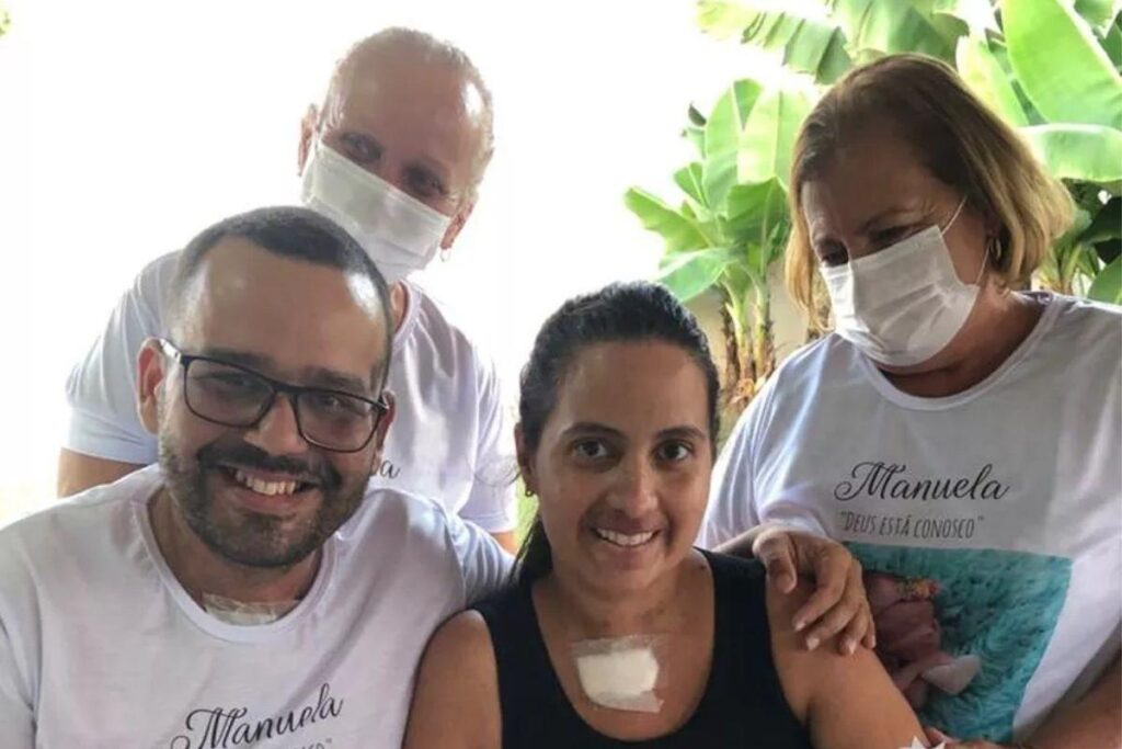 Pais conhecem filha depois de 40 dias