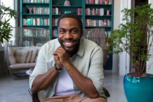 Lázaro Ramos comentou sobre a importância de desenhar