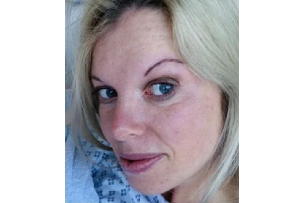 As vizinhas ajudaram a mãe a dar à luz na entrada da garagem