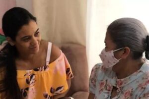 Bebê nasce no mesmo dia da mãe e da avó