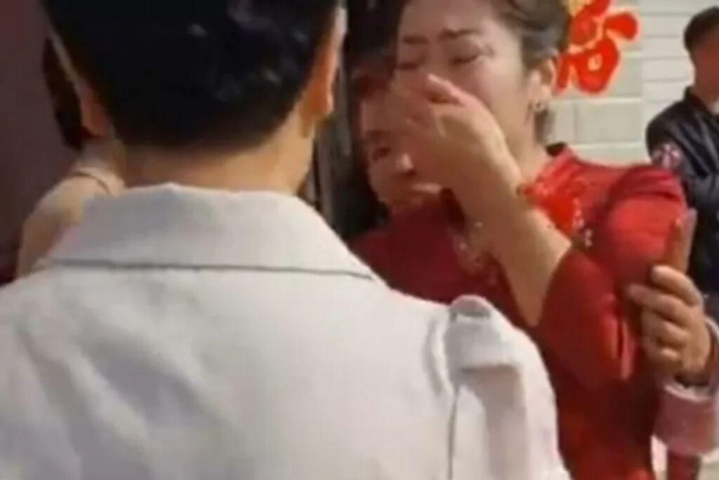 Noiva descobre que é filha da sogra