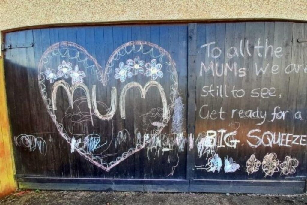 “Um sorriso percorre um longo caminho”