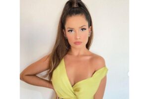 Juliette relembra foto na infância e mostra que é estilosa desde pequena