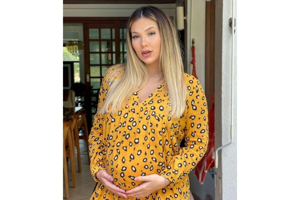 A influencer está esperando a primeira filha do cantor Zé Felipe