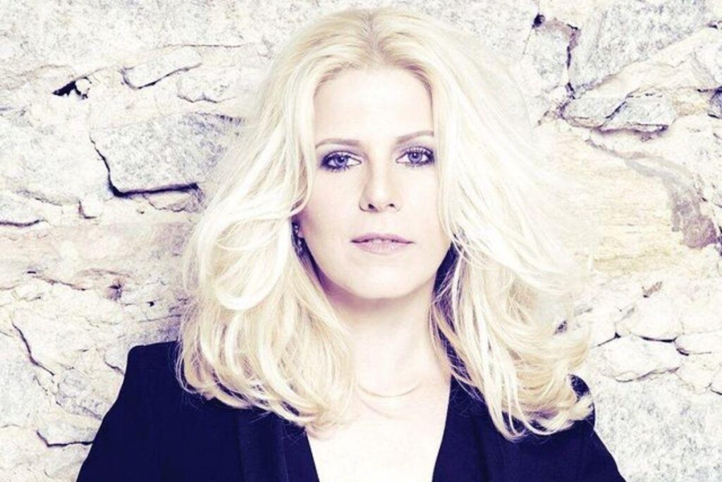 Mãe de Paula Toller é encontrada sem vida