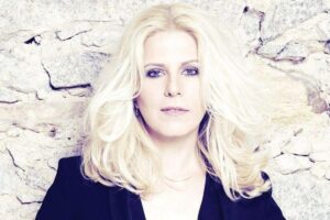 Mãe de Paula Toller é encontrada sem vida