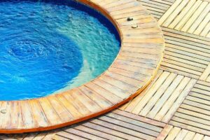 Miguel se salvou ao cair na piscina porque aprendeu a nadar