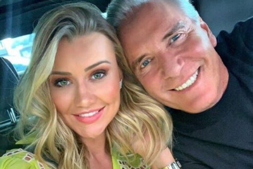 Ana Paula Siebert mostra Vicky se divertindo com carro elétrico