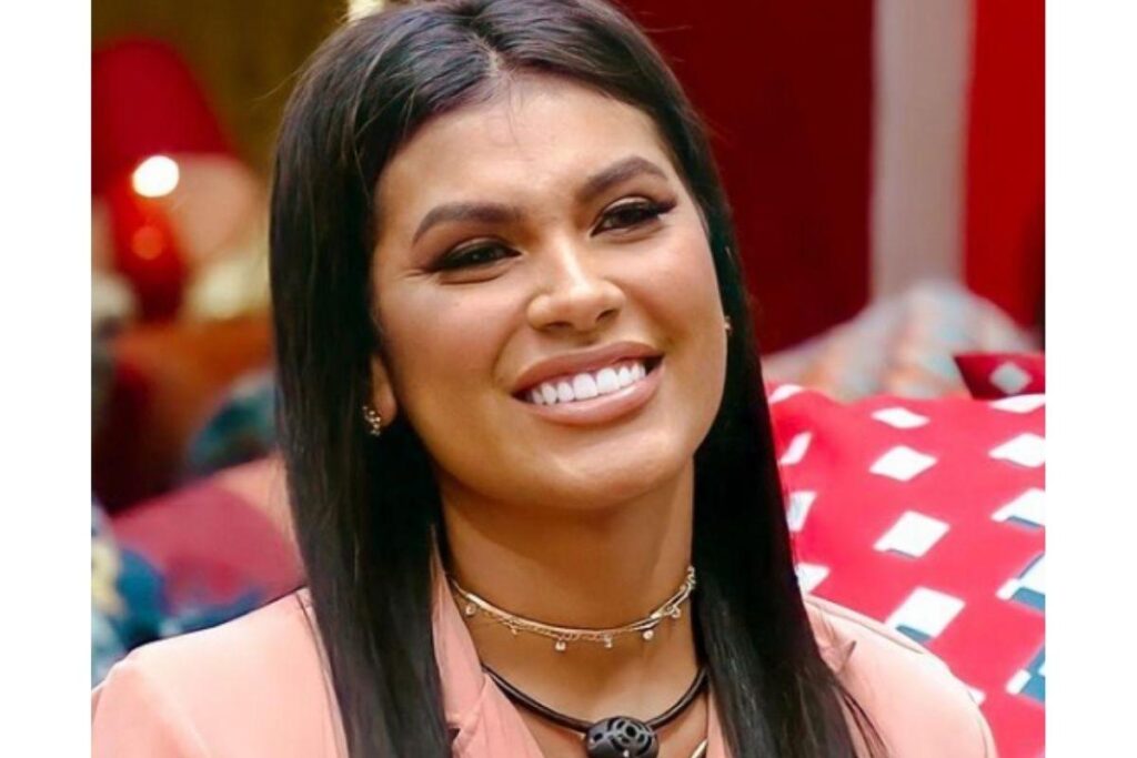 Pocah compartilha foto com mãe e filha