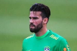 Nasce 3º filho do goleiro Alisson Becker