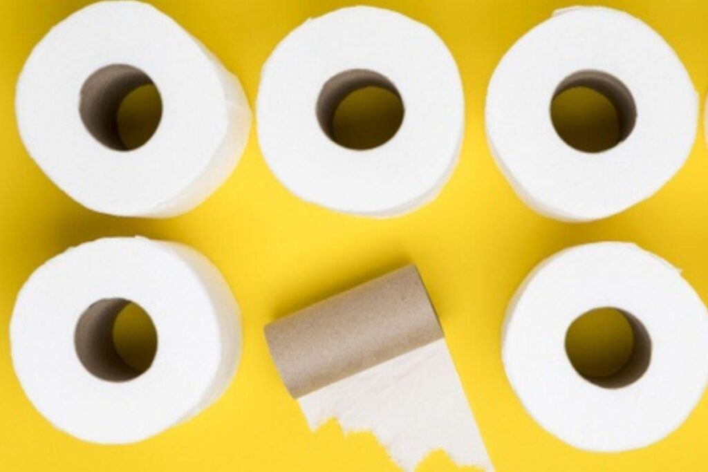 Mãe ensina truque para ajudar crianças a usar o banheiro