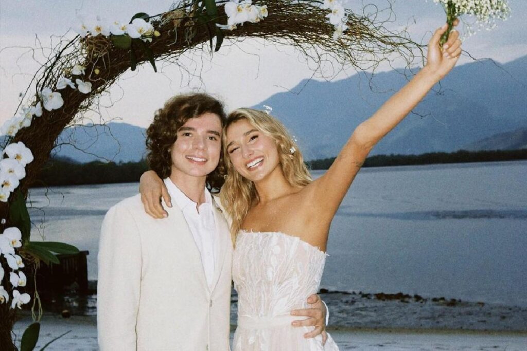 Sasha e João Figueiredo se casaram neste sábado, em uma festa com poucos convidados