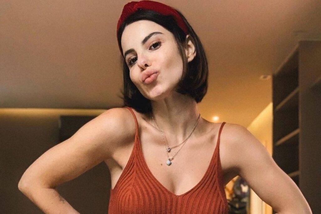 Sthefany Brito brincou com os seguidores de “isso ou aquilo” nas redes sociais