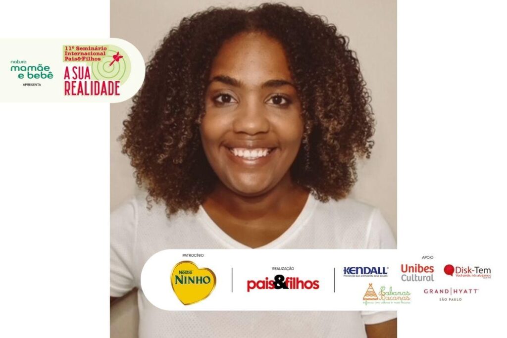 Aline Barbosa, mãe solo de Laura, Vicente, Joaquim e Antônia, é dona do perfil Mãe Crespa no Instagram e estará na mesa-redonda “Mil e uma realidades”