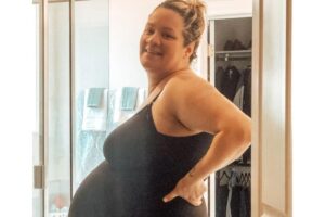 Após 10 anos lidando com infertilidade mulher engravida de quadrigêmeos com último embrião congelado