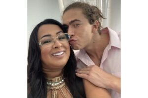 O casal perdeu o primeiro filho, João Miguel, que nasceu prematuro