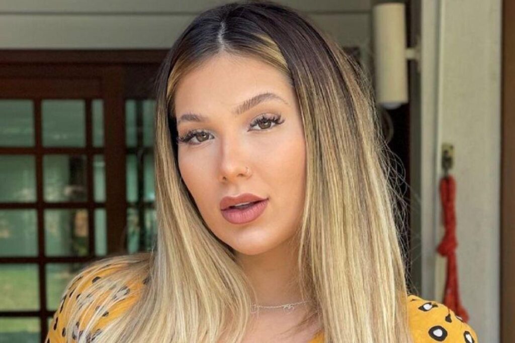 Virginia Fonseca mostra barriga pós-parto