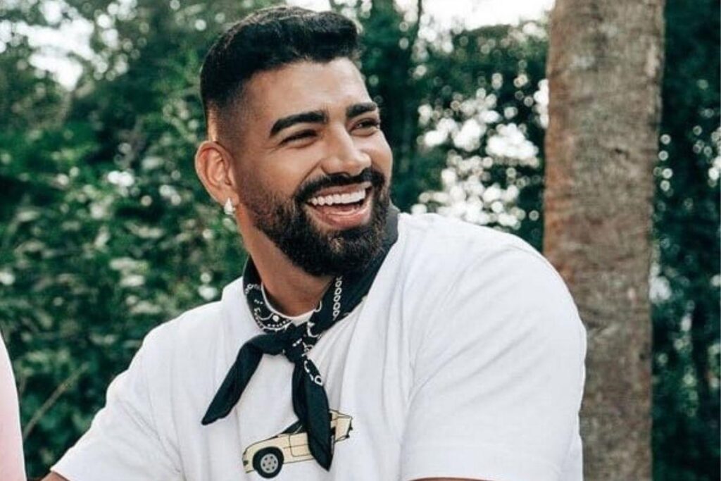 Dilsinho comentou sobre gravidez da esposa