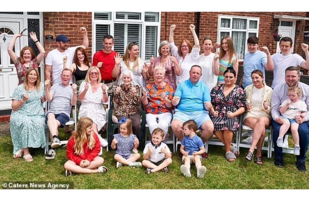 Família comemora 100 anos da matriarca