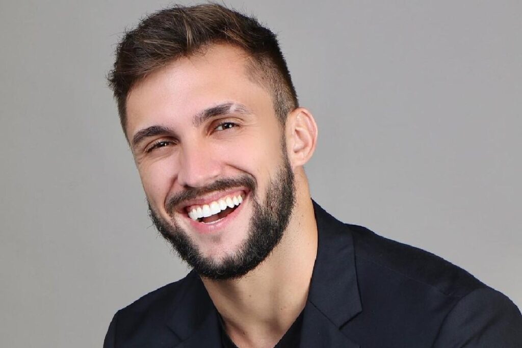 Arthur Picoli divertiu os seguidores ao confundir os testes e