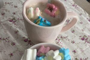 Receita de chocolate quente com marshmallow