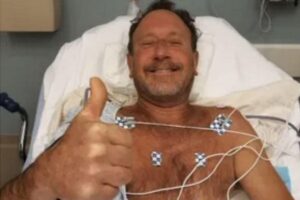 Homem é engolido por baleia