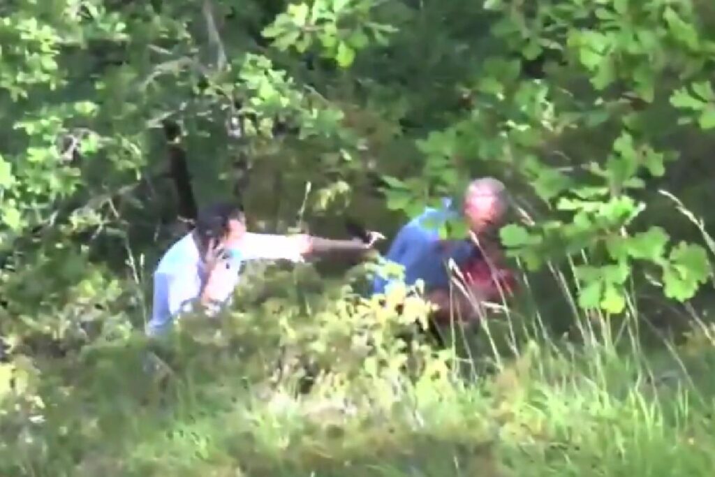 O repórter estava apurando o caso quando ouviu o barulho e encontrou o bebê desaparecido