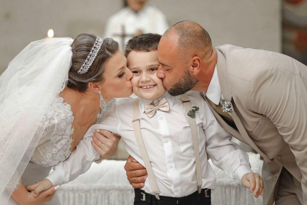 Pais fazem casamento inclusivo para que filho autista se sinta acolhido