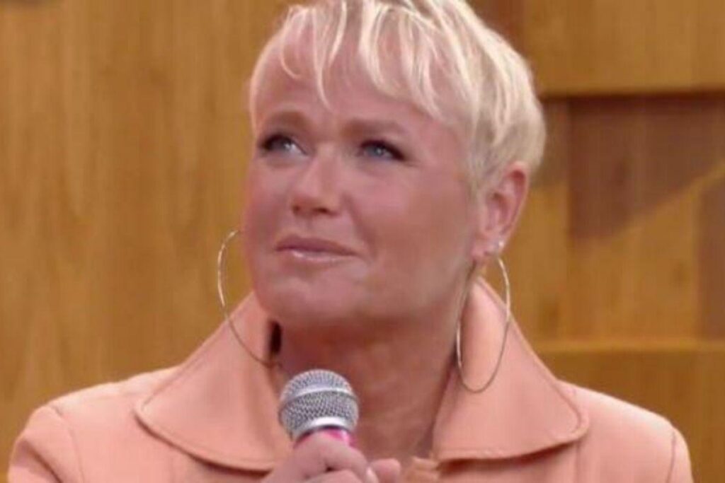Xuxa é vacinada contra covid-19