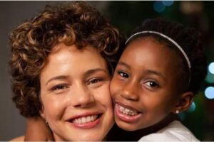 Leandra Leal conta pergunta inconveniente sobre ter filho biológico: “Extremamente preconceituosa”