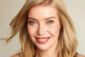 Luiza Possi mostra gravidez