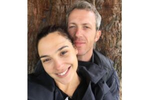 Gal Galdot está à espera do 3° filho