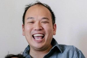 Pai solo de duas filhas