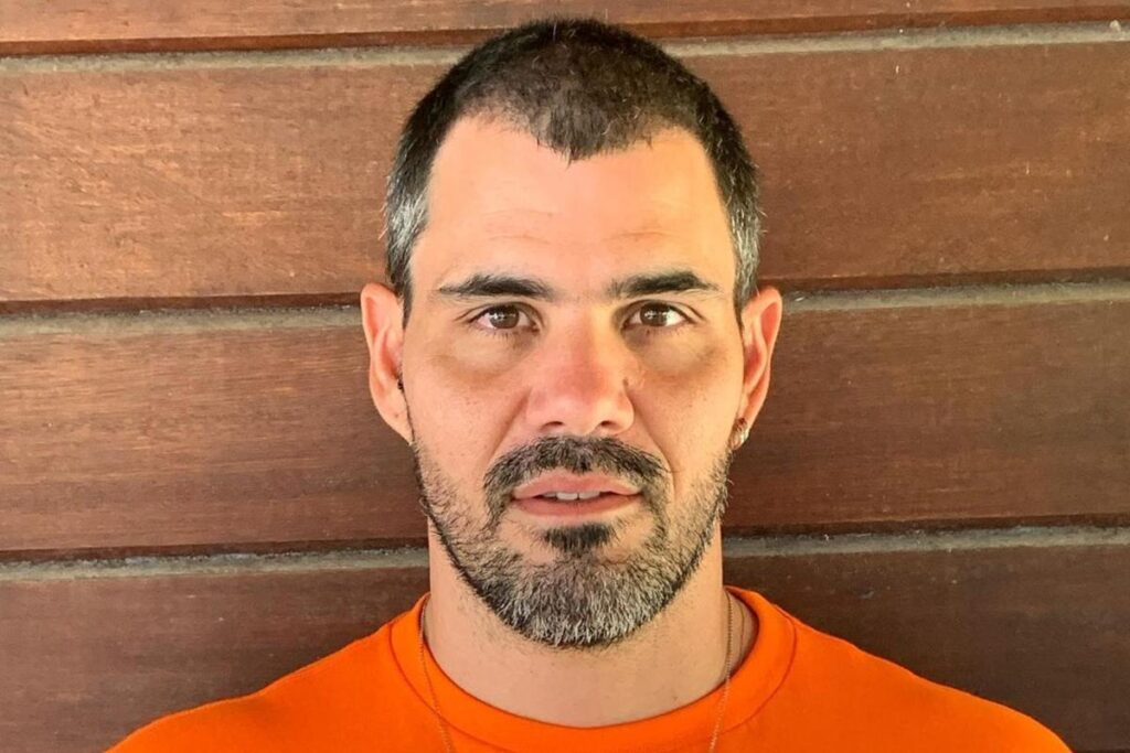 Juliano e Letícia Cazarré celebram o batizado da filha caçula Maria Madalena