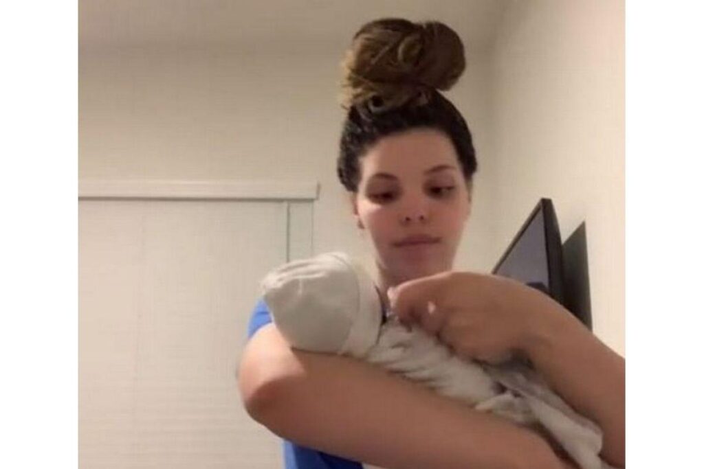 Mãe compartilha truque para fazer bebês pararem de chorar em poucos segundos e viraliza