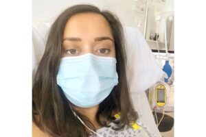 A mãe conta que não imaginava que precisaria usar a máscara durante o parto