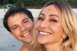 Duda Nagle relembra foto antiga ao lado da família e estilo de Zoe chama atenção