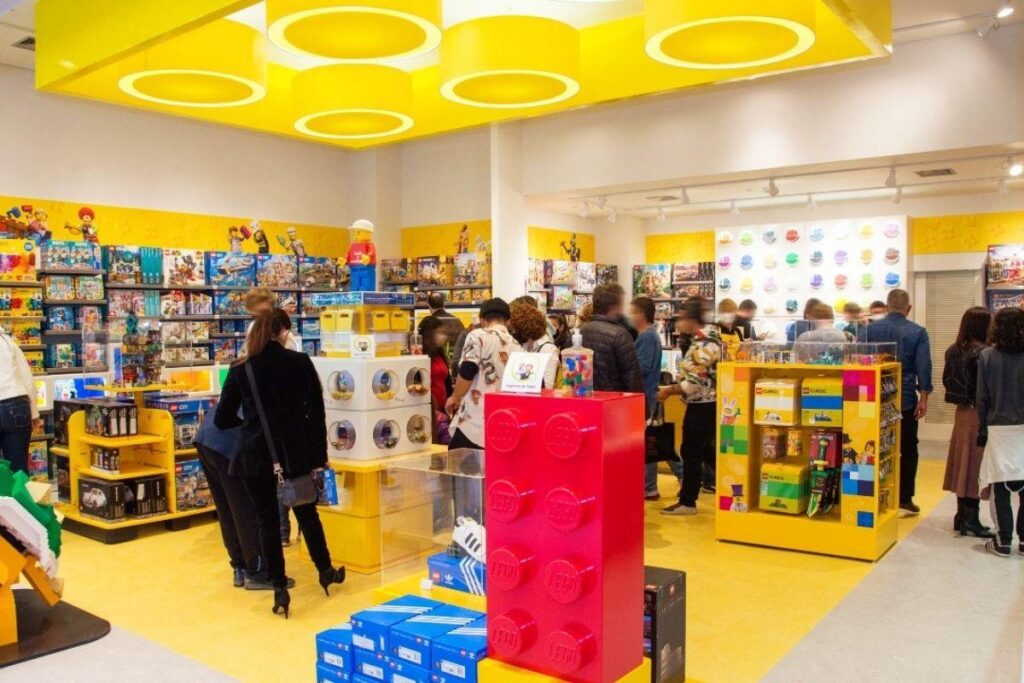 A loja conta com uma série de atrações especiais