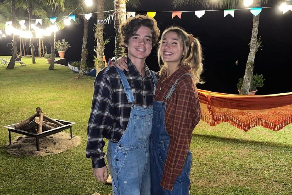 Sasha comemora o aniversário em família com tema de festa junina